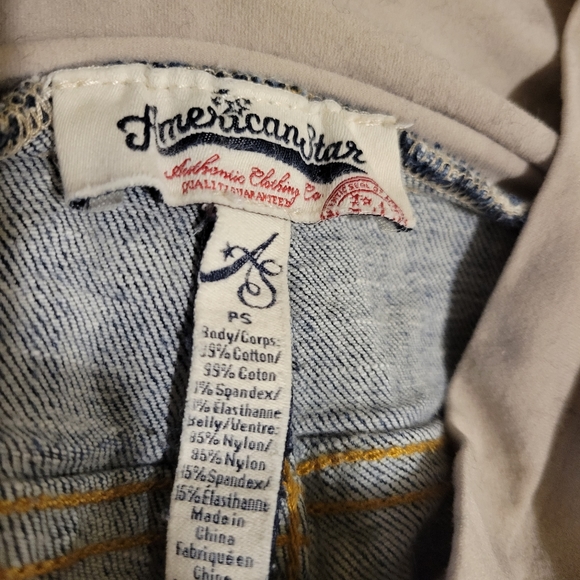 Maternity Jeans - Picture 2 of 3